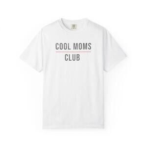 Cool Moms Club T-Shirt Mom Shirt, Feminine Typography Tee